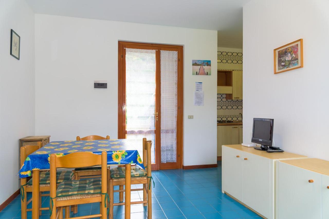 Appartamenti La Baia Lido Портоферайо Екстериор снимка